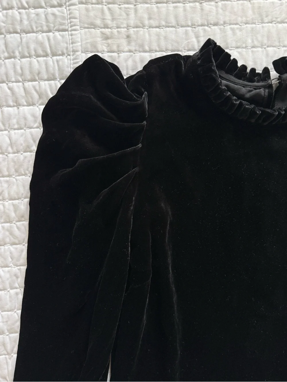 Ulla Johnson Giles Black Velvet Puff Sleeve Top size 4